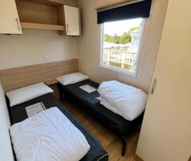 Chambre avec lits simples dans le Charmant Mobil-home 3 chambres de Valérie et Hermann Camping 4 étoiles
