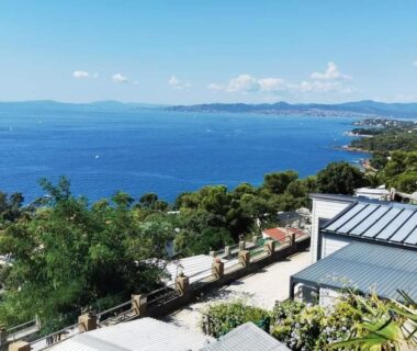 Terrasse vue mer du Charmant Mobil home avec Vue mer exceptionnelle