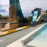 Aire aquatique avec toboggans et piscine au camping Détente en 4 étoiles jusque 6 personnes