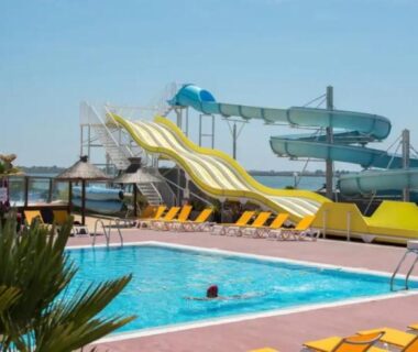 EA – Votre séjour 4 étoiles, 3 ch, 2 SDB, proche plages et parc aquatique