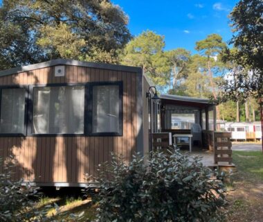 Grand mobile-home 45M2 au calme et au bord de mer