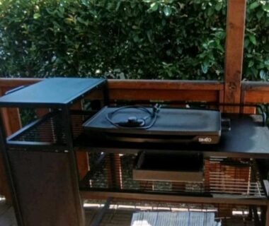 Terrasse en bois avec barbecue du grand mobil-home Grands mobil-homes 4 chambres Siblu