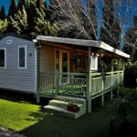 Mobil-home avec terrasse et jardin au camping Le Bel' Azur