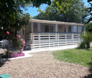 Le Panorama, 3 Ch, 43m2, climatisé, super équipé, draps, linge de maison inclus, terrasse fermable de 18m2
