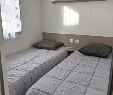 Chambre avec deux lits simples dans le MH 468 LUMINOSA 3ch