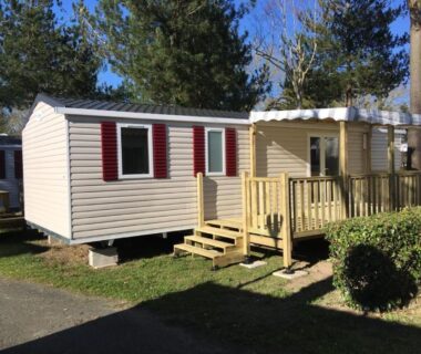 Mobil-home avec terrasse en bois dans le camping MH 6 personnes au calme Bois Dormant