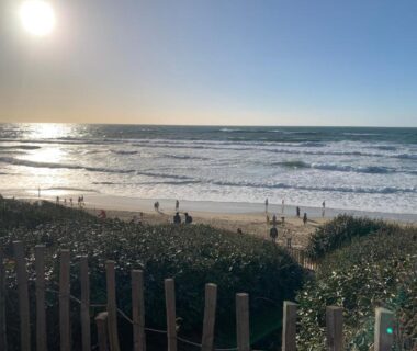 Plage et vagues au bord de l'océan à proximité du Mobil-Home -10 minutes Océan