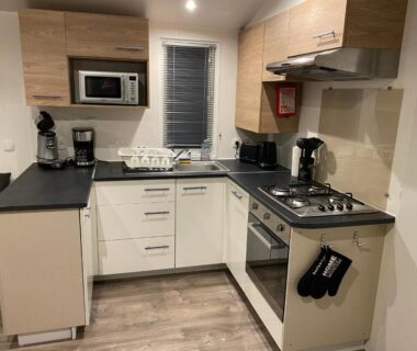 Cuisine équipée dans le Mobil Home 4-6 personnes