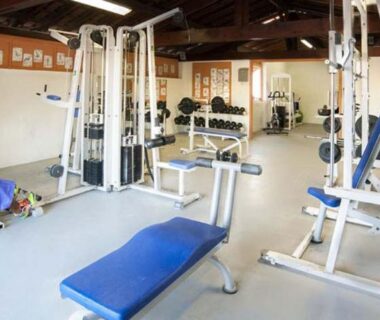 Salle de sport avec appareils dans le Mobil home 3 chambres