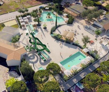 Aire aquatique avec toboggans et bassins au Mobil home Camping La Marine