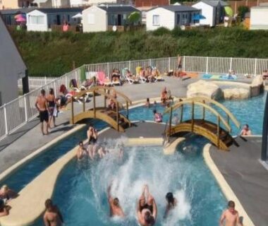 Mobil home au bord de la mer, vue sur la mer camping de la falaise à Equihen-Plage