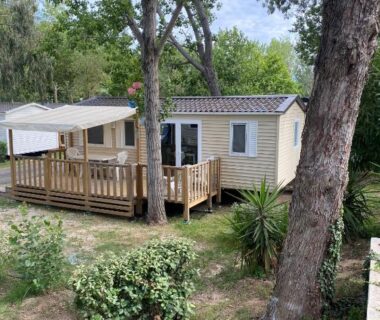 Mobil-home camping 3 étoiles 6 couchages climatisé avec piscine chauffée