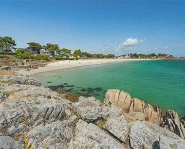 Plage et rochers à Carnac au Mobil home sur Carnac
