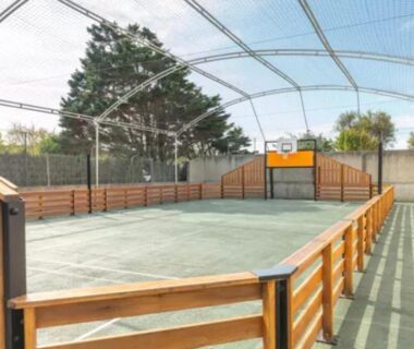 Terrain multisport couvert au Mobile home Sol a gogo