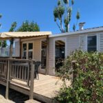 Terrasse en bois du Mobilhome 5 VO32