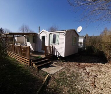 Terrasse et mobilhome au camping Mobilhome 6P 3CH Nature & Sport Ivry-La-Bataille Séjour Normandie