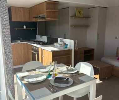 Mobilhome 8 personnes au bord de l’Océan