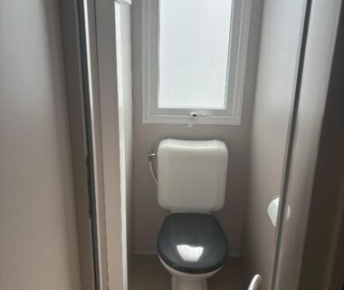 Mobilhome extérieur au bord de l'océan Mobilhome 8 personnes au bord de l'Océan