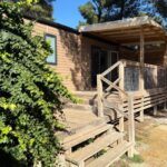 Terrasse et escalier en bois au Mobilhome proche de la mer 6pers 3ch