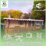 Terrasse couverte en bois devant le mobilhome Séjour Normandie 5P TV