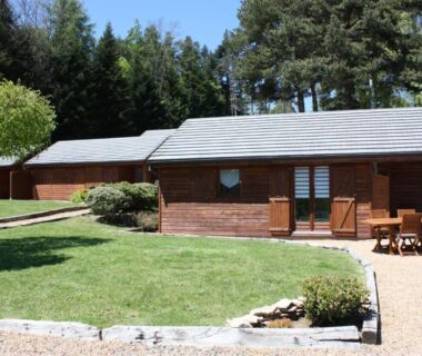 Volcans Vacances Les Chalets Du Lac